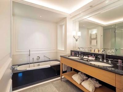 Grand Kronenhof - 245