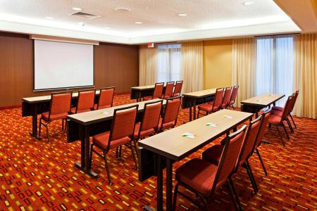 Courtyard by Marriott San Antonio Airport/North Star Mall - 18