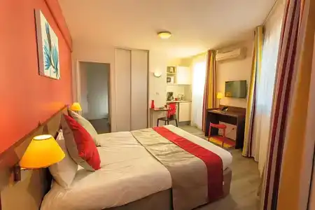 Appart-Hôtel Mer & Golf City Perpignan Centre - 87