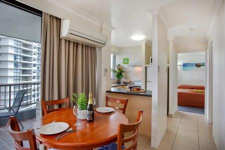 Pacific Broadbeach - 33