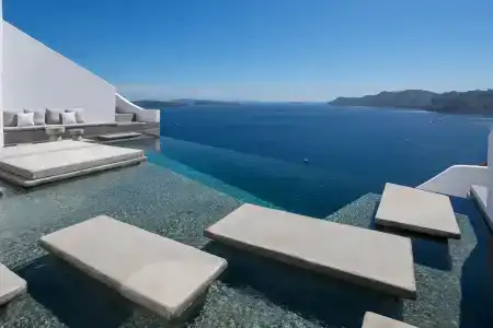 Echoes Luxury Suites - 13