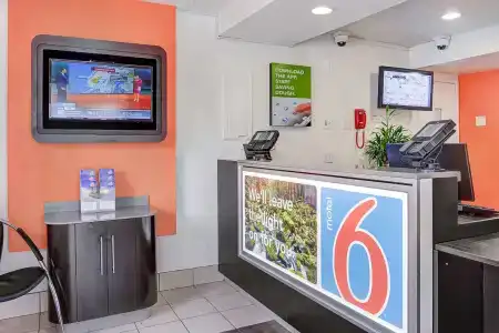 6-Portland, OR - Central - 1
