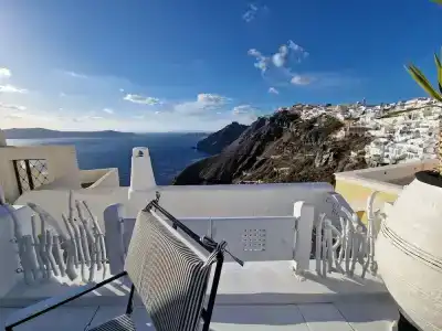 Trieris Villa & Suites - 76