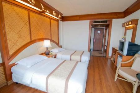 Golden Beach Pattaya - 70