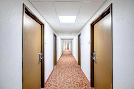 Quality Inn - 11