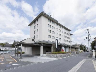 Hanazono Kaikan - 24