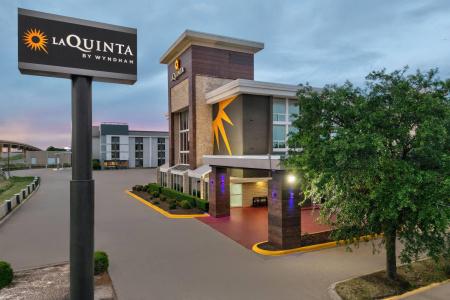 La Quinta By Wyndham Dallas i-35 Walnut Hill Ln - 27