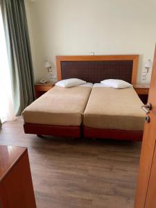 Athens Mirabello - 11