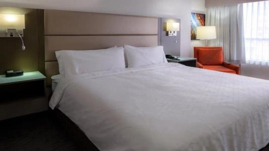 Holiday Inn Express Vancouver-Metrotown (Burnaby) - 53
