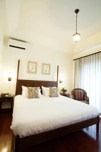 La Pillow 8 - 15