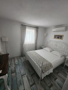 Tarcin Alacati - 28