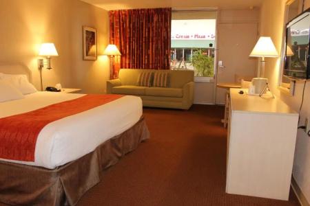 Ramada by Wyndham Kissimmee Gateway - 30