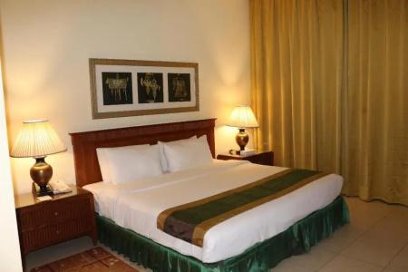 Pearl City Suites - 4