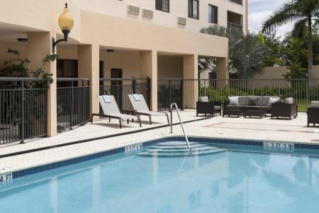 Courtyard by Marriott Miami at Dolphin Mall - 16