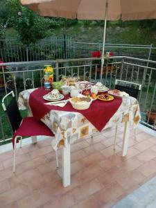 Sally's b&b - 5