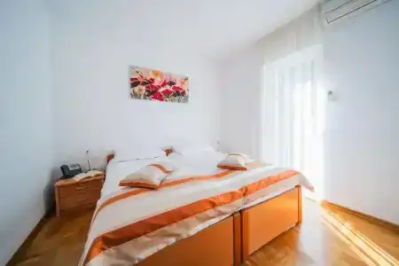 Pervanovo with Free Parking - 52