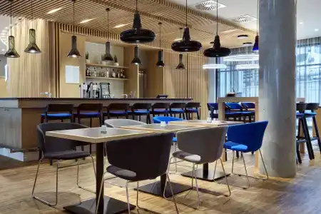 Holiday Inn Express - Berlin - Alexanderplatz, an IHG - 10