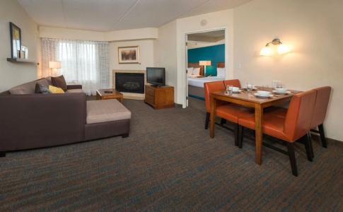 Residence Inn by Marriott Airport - 4