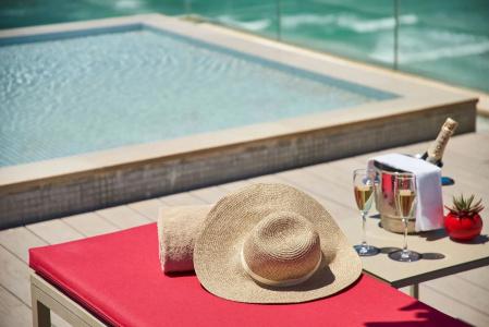 Pure Salt Garonda - Adults Only - 17