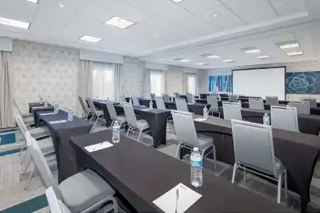 Hilton Garden Inn/Journal Center - 21