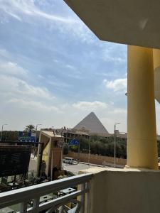 Elite Regency Pyramids view - 12