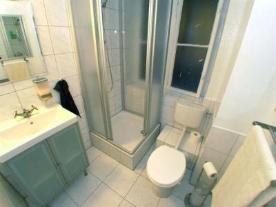 Guesthouse21 Gay - 8