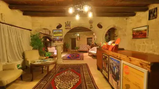 Holiday Cave - 2