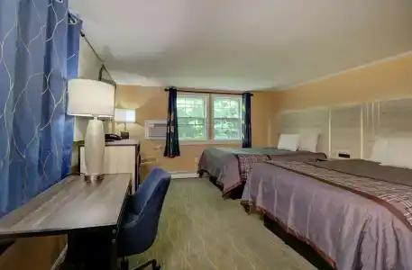 Yankee Clipper Inn - 16