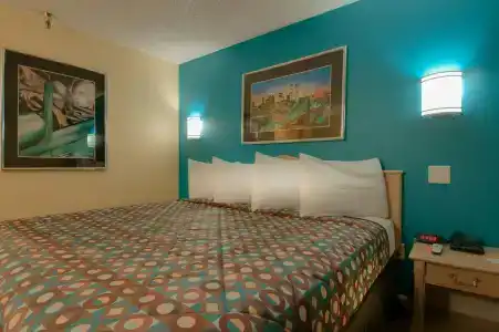 Vagabond Inn North - 15