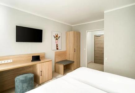 ArtAna Eden - 31