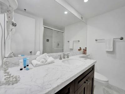 The Alexander All Suites - 37