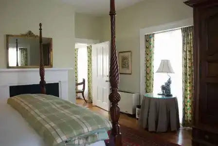 200 South Street Inn - 76
