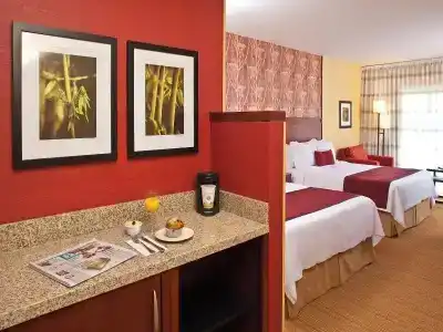 Courtyard by Marriott Miami West/FL Turnpike - 33