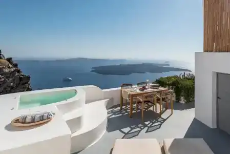 Cocoon Suites - 174
