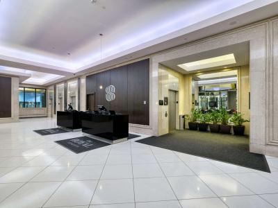 Radisson Blu Downtown - 1