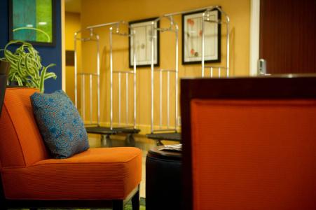 Fairfield Inn by Marriott - 11