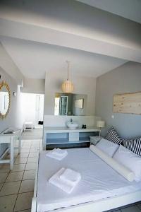 Akra Morea & Residences - 80