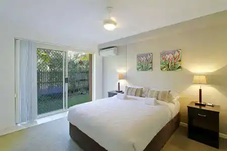 Sea Breeze on Main Beach - 25