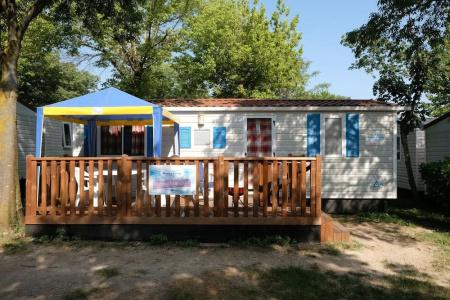 Happy Camp mobile homes in BalatonTourist Füred Camping & Bungalows - 22