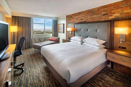 Doubletree by Hilton Airport, ON - 2
