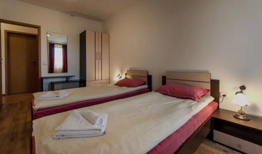 Grand Royale Apartment Complex & Spa - 2