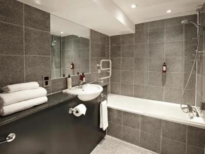 196 Bishopsgate - 81