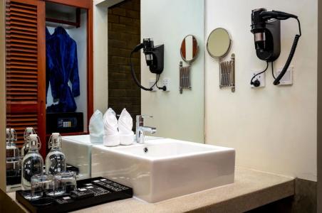 Blanc Smith Residence - 51