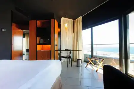 Barcelona Princess - 60