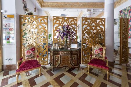 Adriano Boutique Sevilla - 1