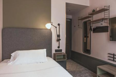 Hôtel Des Artistes - 2