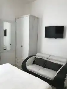 b&b Nike - Rooms Only - 58