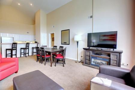 Grand Crowne by Capital Vacations - 148
