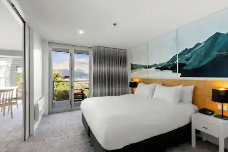 Scenic Suites - 122