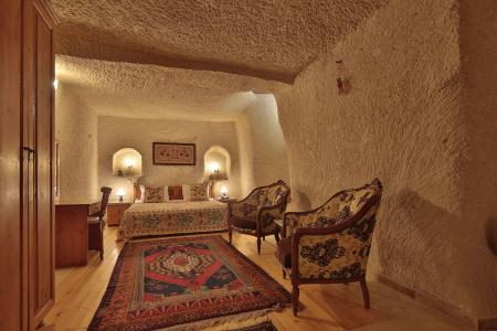 Amber Cave Suites - 13